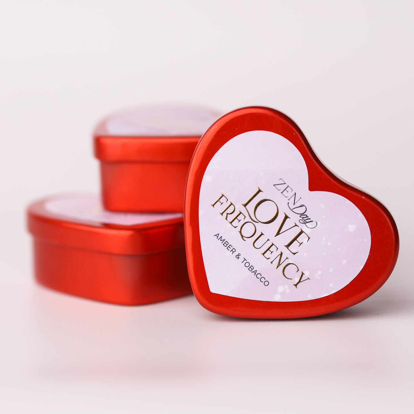Lumânare LOVE FREQUENCY – Amber & Tobacco